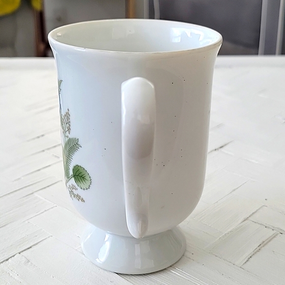 Vintage Wildflower Footed Pedestal Tea or Coffee Cup Mug with Handle Japan - Picture 2 of 6
